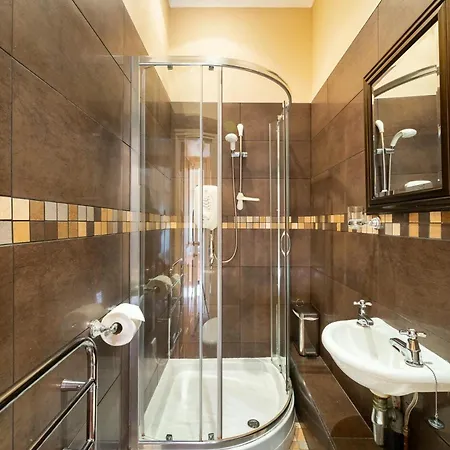 Langdale Crag Grasmere