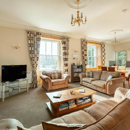 3 Bed In Oc-lr095 Διαμέρισμα